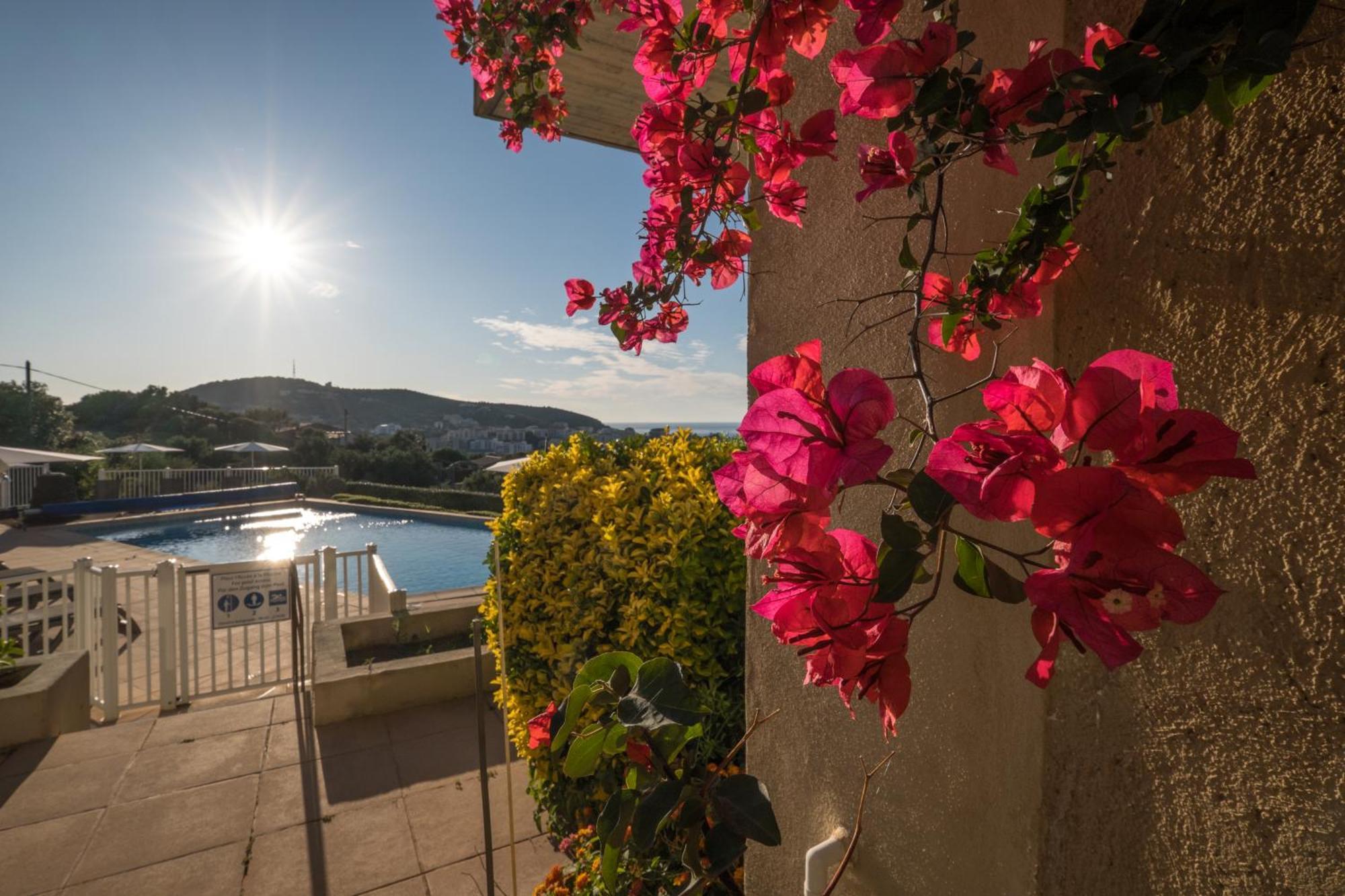 Hotel Funtana Marina L'Ile-Rousse (Corsica) Exterior foto