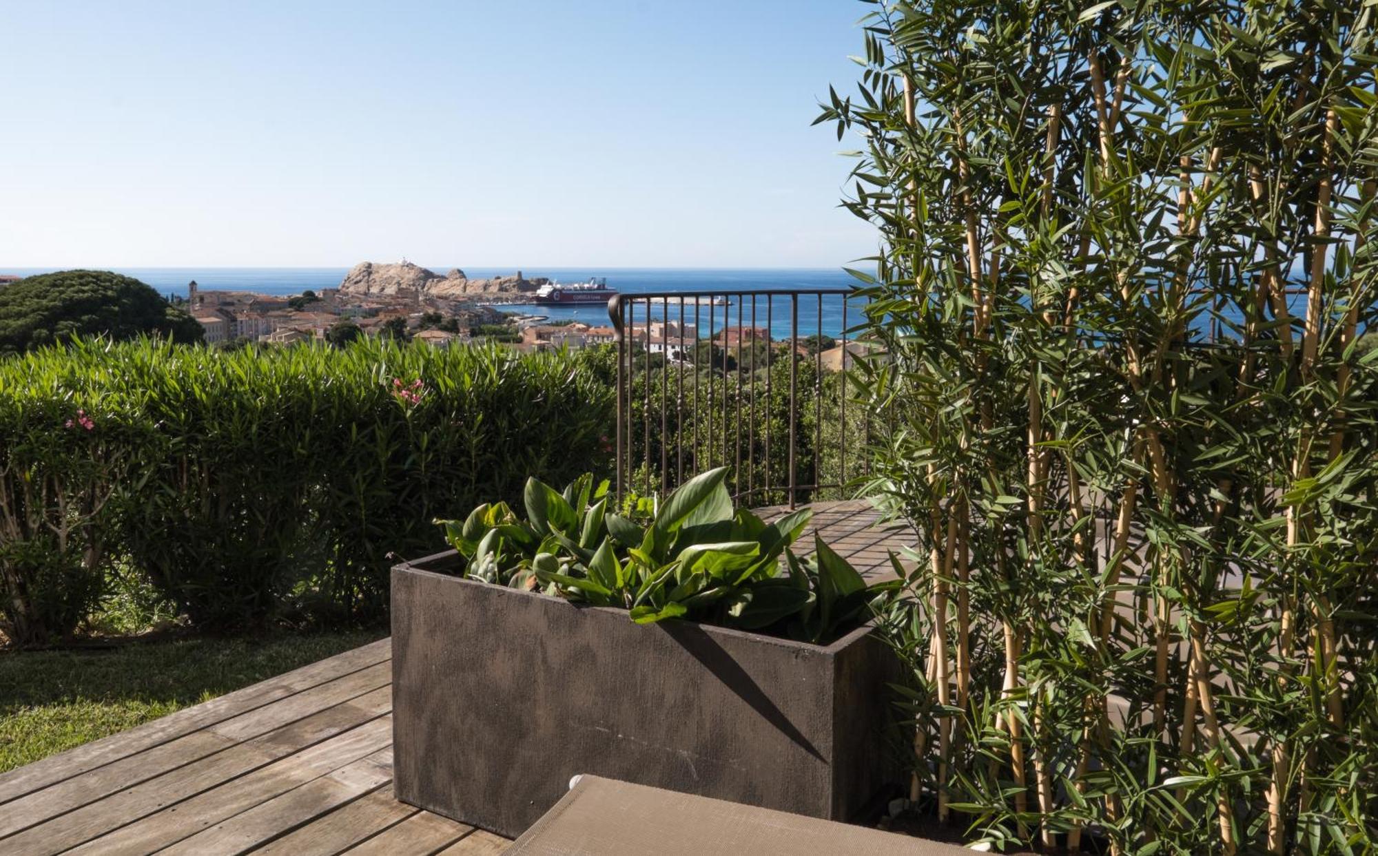 Hotel Funtana Marina L'Ile-Rousse (Corsica) Exterior foto